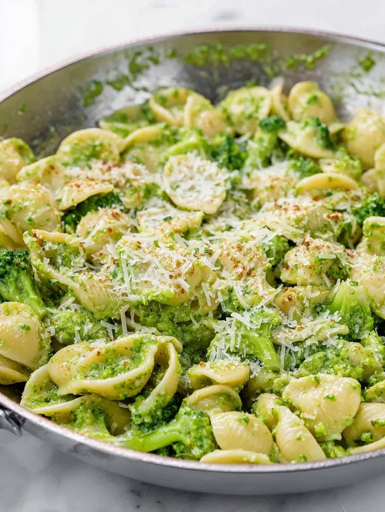 Healthy Broccoli Pasta.